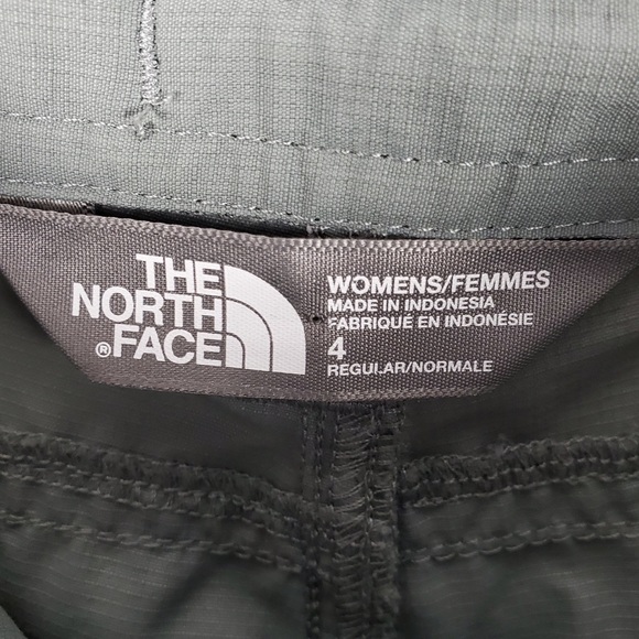 The North Face Convertible Hiking Pants Water-Resistant Zip-Off Legs - Picture 5 of 13